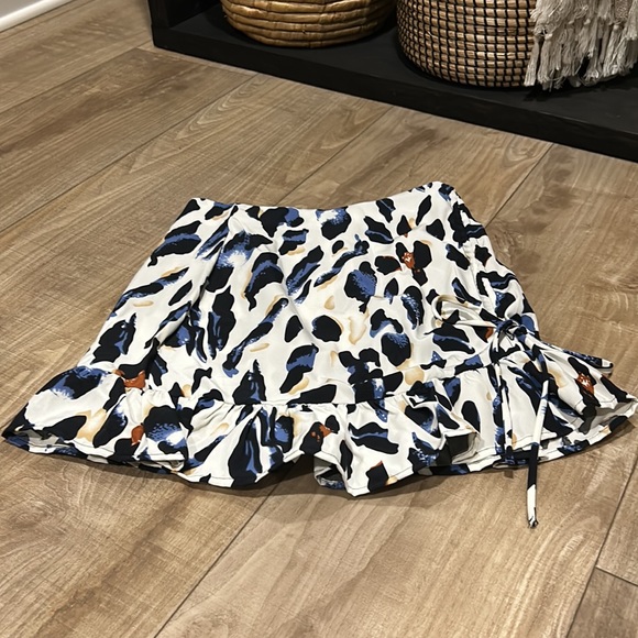 SHEIN Leopard Print Ruched Drawstring Mini Skirt, size:S, multicolor - Picture 2 of 3